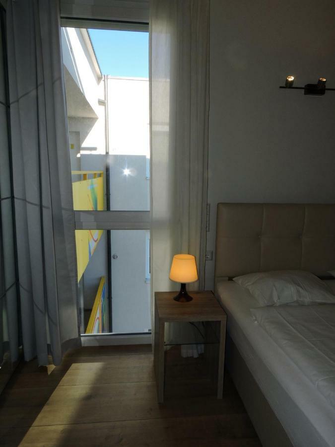 211 Messe Apartment Amsterdam 克拉根福 外观 照片